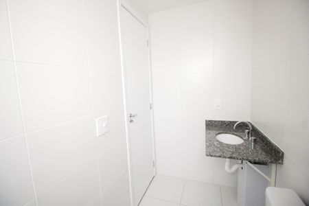 Apartamento à venda com 57m², 2 quartos e 2 vagasBanheiro da Suíte 2