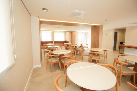 Apartamento à venda com 57m², 2 quartos e 2 vagasSalão de Festas