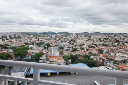 Apartamento à venda com 57m², 2 quartos e 2 vagasVista da Área de Serviço