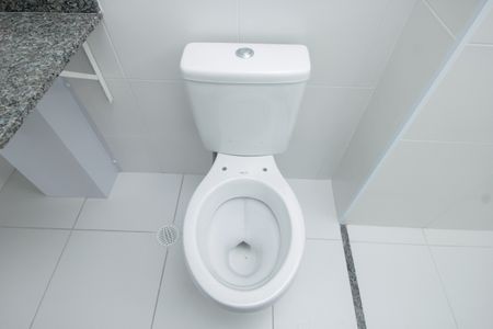 Apartamento à venda com 57m², 2 quartos e 2 vagasBanheiro da Suíte 1