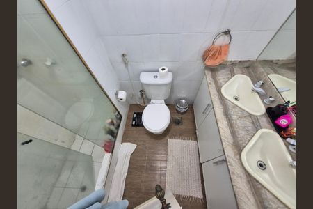Apartamento à venda com 139m², 4 quartos e 2 vagasBanheiro 