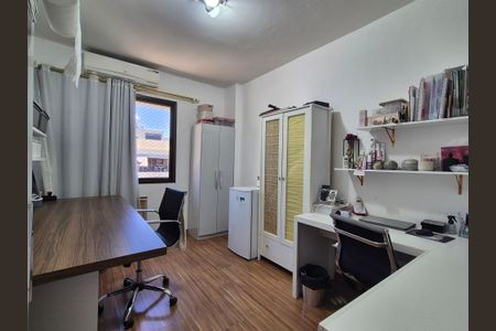 Apartamento à venda com 139m², 4 quartos e 2 vagasQuarto 2