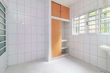 Casa à venda com 253m², 3 quartos e 4 vagasÁrea de Serviço