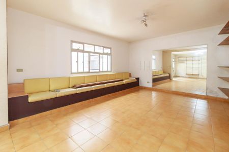 Casa à venda com 253m², 3 quartos e 4 vagasEdícula