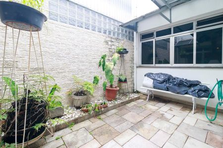 Casa à venda com 253m², 3 quartos e 4 vagasSala - Jardim