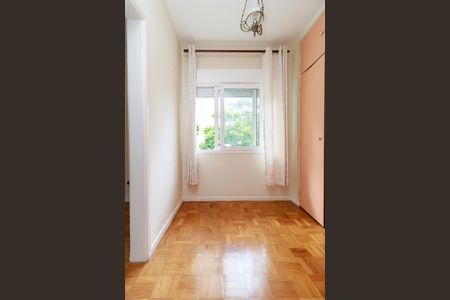 Casa à venda com 253m², 3 quartos e 4 vagasSuíte - Closet