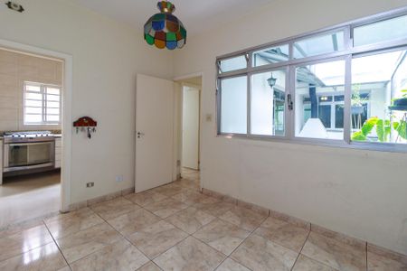 Casa à venda com 253m², 3 quartos e 4 vagasCopa