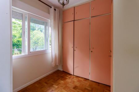 Casa à venda com 253m², 3 quartos e 4 vagasSuíte - Closet