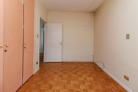 Casa à venda com 253m², 3 quartos e 4 vagasQuarto 2