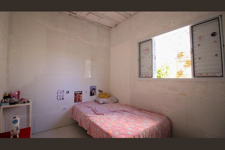 Casa à venda com 2 quartos, 135m² em Vila Santa Virginia, São Paulo