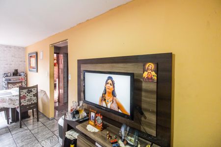 sala de apartamento para alugar com 2 quartos, 60m² em Cohab 2, Carapicuíba