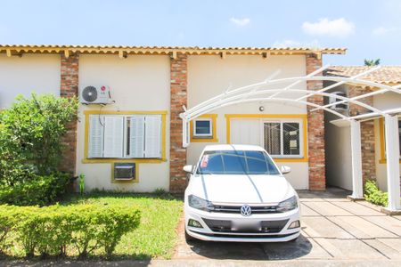 Casa de condomínio à venda com 120m², 2 quartos e 2 vagasFachada