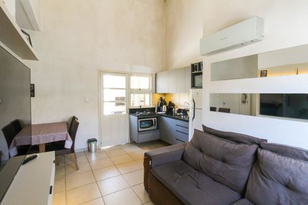 Casa de condomínio à venda com 120m², 2 quartos e 2 vagasSala/Cozinha