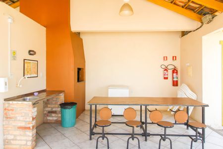 Casa de condomínio à venda com 120m², 2 quartos e 2 vagasÁrea comum - Churrasqueira