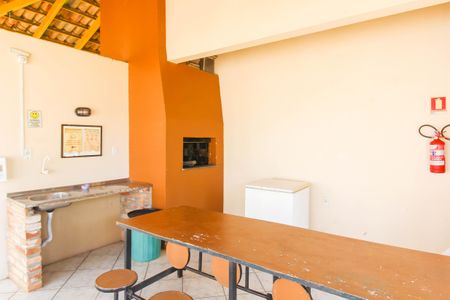 Casa de condomínio à venda com 120m², 2 quartos e 2 vagasÁrea comum - Churrasqueira