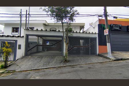Casa à venda com 175m², 3 quartos e 4 vagasFachada