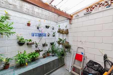 Casa à venda com 71m², 2 quartos e 2 vagas Casa à venda com 71m², 2 quartos e 2 vagasÁrea de Serviço