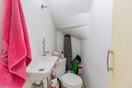 Casa à venda com 71m², 2 quartos e 2 vagas Casa à venda com 71m², 2 quartos e 2 vagasLavabo