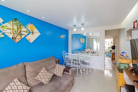 Sala de casa para alugar com 2 quartos, 71m² em Jardim Iracema, São Paulo