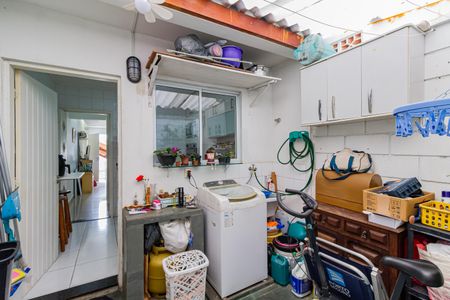 Casa à venda com 71m², 2 quartos e 2 vagas Casa à venda com 71m², 2 quartos e 2 vagasÁrea de Serviço