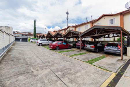 Casa à venda com 71m², 2 quartos e 2 vagas Casa à venda com 71m², 2 quartos e 2 vagasEstacionamento