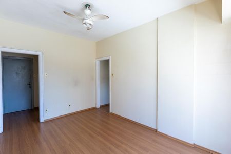 Sala de apartamento para alugar com 1 quarto, 60m² em Centro, Campinas