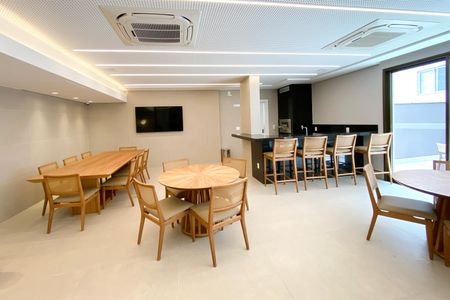 Apartamento à venda com 104m², 3 quartos e 2 vagasÁrea comum - Salão de festas