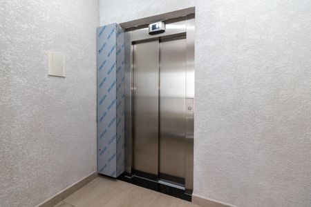 Apartamento à venda com 39m², 2 quartos e 1 vagaElevador