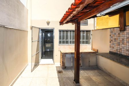 Casa à venda com 126m², 3 quartos e 1 vagaQuintal