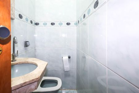 Casa à venda com 126m², 3 quartos e 1 vagaLavabo