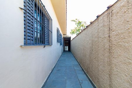 Casa à venda com 125m², 2 quartos e 2 vagas Casa à venda com 125m², 2 quartos e 2 vagasCorredor