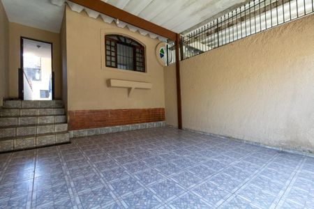 Casa à venda com 125m², 2 quartos e 2 vagas Casa à venda com 125m², 2 quartos e 2 vagasGaragem