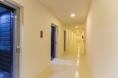 Apartamento para alugar com 43m², 2 quartos e sem vaga Apartamento para alugar com 43m², 2 quartos e sem vagaHall