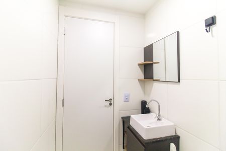 Apartamento para alugar com 43m², 2 quartos e sem vaga Apartamento para alugar com 43m², 2 quartos e sem vagaBanheiro
