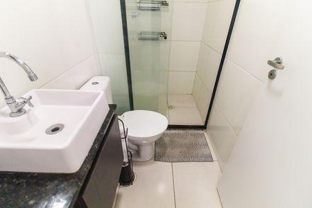 Apartamento para alugar com 43m², 2 quartos e sem vaga Apartamento para alugar com 43m², 2 quartos e sem vagaBanheiro