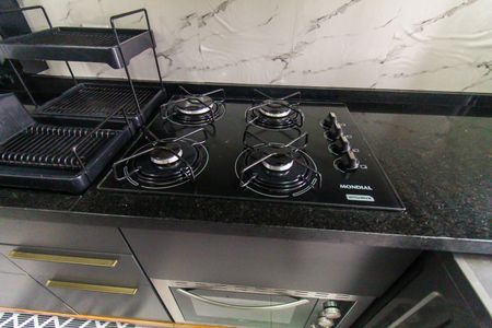 Apartamento para alugar com 43m², 2 quartos e sem vaga Apartamento para alugar com 43m², 2 quartos e sem vagaCozinha e Área de Serviço