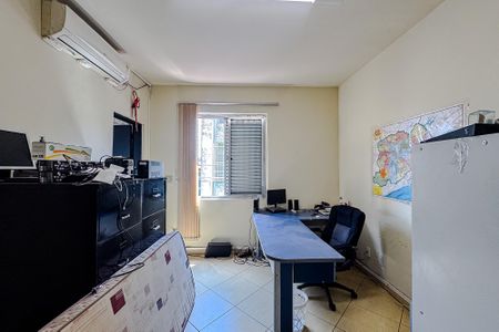 Casa à venda com 747m², 3 quartos e 1 vagaQuarto 1