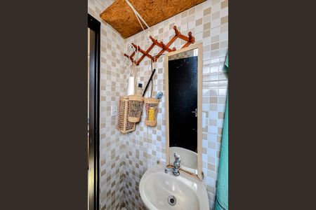 Casa à venda com 747m², 3 quartos e 1 vagaBanheiro