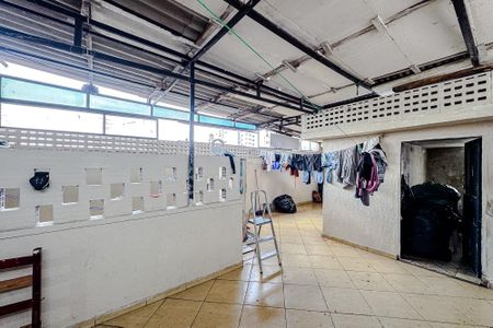 Casa à venda com 747m², 3 quartos e 1 vagaÁrea de Serviço