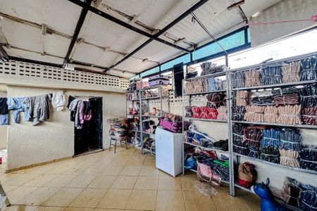 Casa à venda com 747m², 3 quartos e 1 vagaÁrea de Serviço