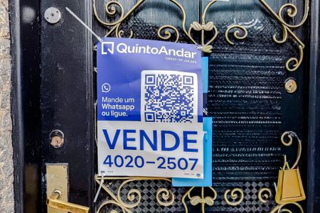 Casa à venda com 747m², 3 quartos e 1 vagaPlaquinha