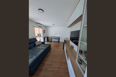 Sala de apartamento à venda com 3 quartos, 76m² em Loteamento Center Santa Genebra, Campinas