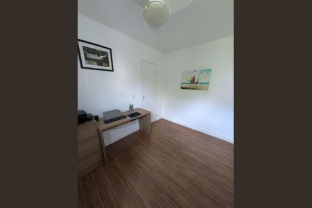 Quarto de apartamento à venda com 3 quartos, 76m² em Loteamento Center Santa Genebra, Campinas