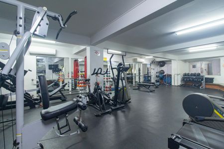 Apartamento à venda com 120m², 3 quartos e 3 vagas Apartamento à venda com 120m², 3 quartos e 3 vagasÁrea comum - Academia