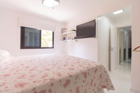 Apartamento à venda com 120m², 3 quartos e 3 vagas Apartamento à venda com 120m², 3 quartos e 3 vagasSuíte