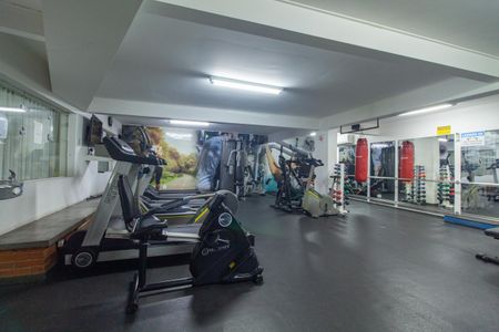 Apartamento à venda com 120m², 3 quartos e 3 vagas Apartamento à venda com 120m², 3 quartos e 3 vagasÁrea comum - Academia