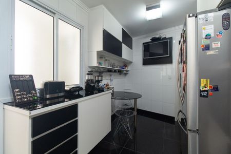 Apartamento à venda com 120m², 3 quartos e 3 vagas Apartamento à venda com 120m², 3 quartos e 3 vagasCozinha