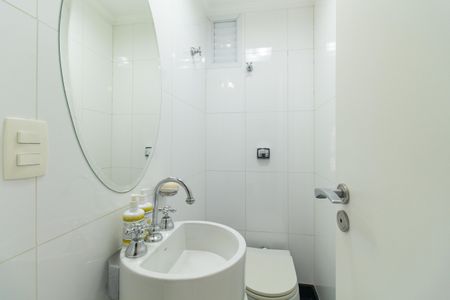 Apartamento à venda com 120m², 3 quartos e 3 vagas Apartamento à venda com 120m², 3 quartos e 3 vagasLavabo