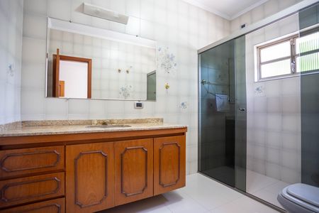 Banheiro da Suíte 1 de casa à venda com 4 quartos, 450m² em Planalto Paulista, São Paulo