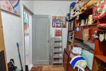 Casa à venda com 217m², 2 quartos e sem vagaQuarto de Serviço